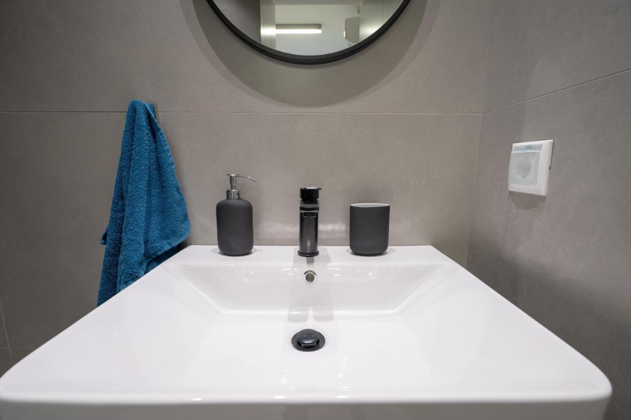 Apartment Monastiraki Metro St 2 Bedrooms 6 Pers By Mps